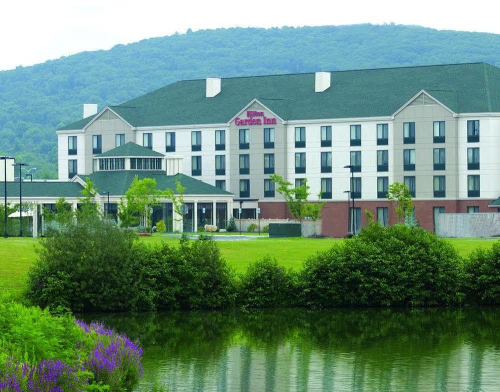 Hilton Garden Inn Fishkill Ngoại thất bức ảnh